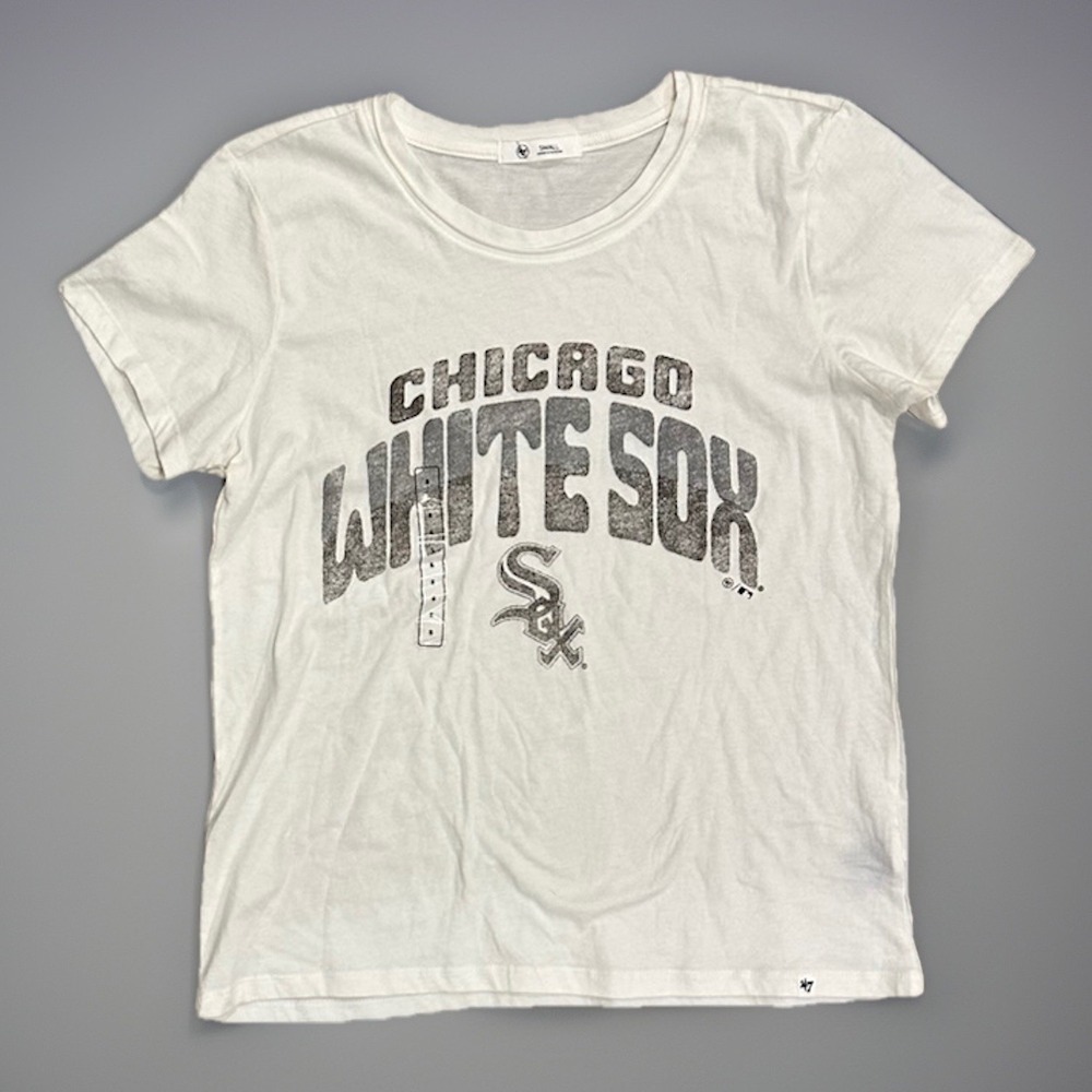 Chicago White Sox '47 Brand Distressed Logo T-Shirt - Women's Small *NEW